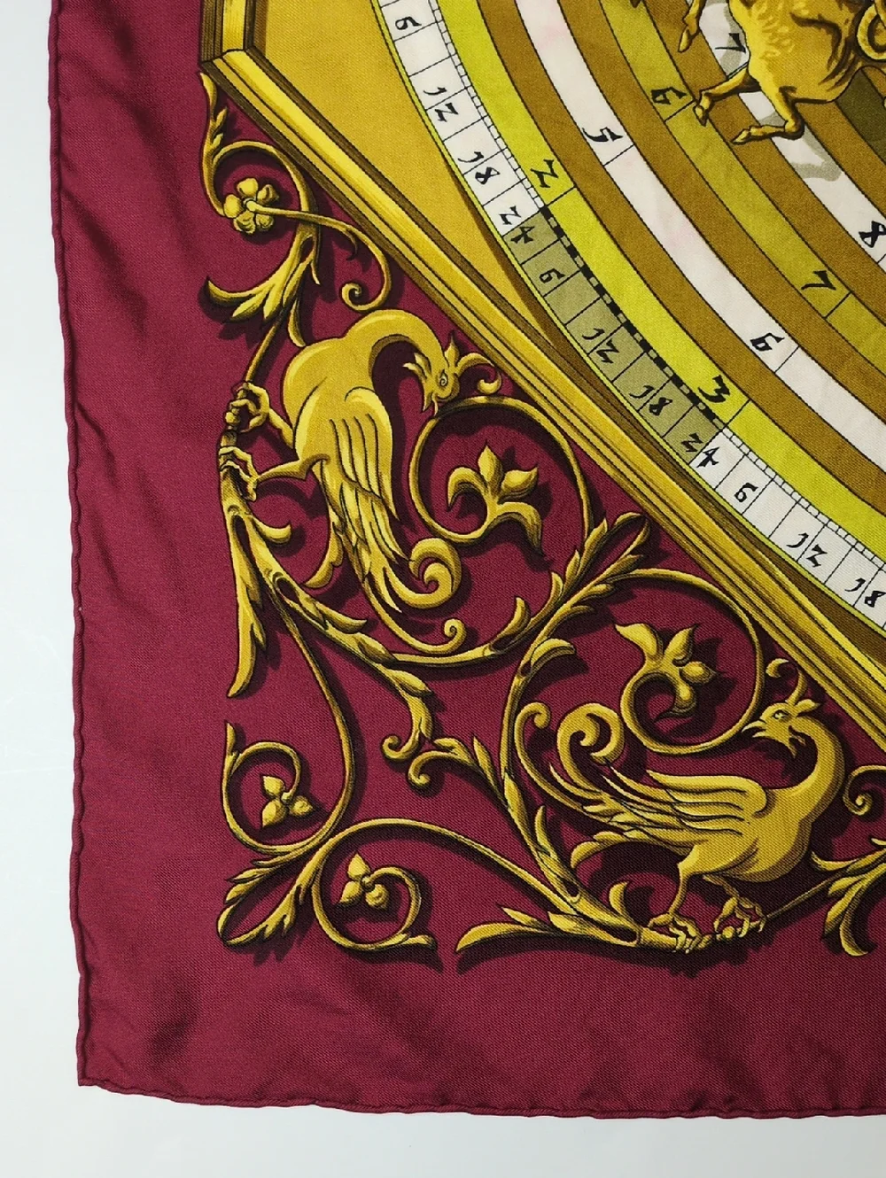 Hermēs Astrologie Dies et Hore Carre 90 Silk Maroon Gold Scarf 87x87 cm With Box